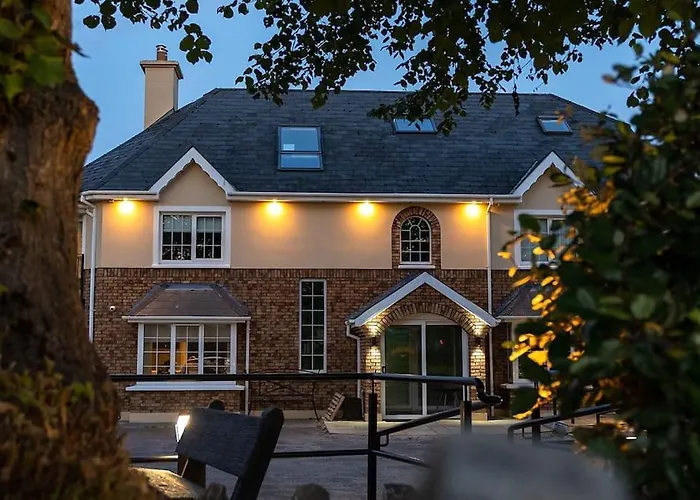 Entire House Comprising 4 Σπίτι διακοπών *