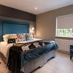 Entire House Comprising 4 * Killarney