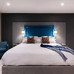 Entire House Comprising 4 *
