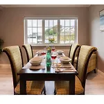 Entire House Comprising 4 * Killarney