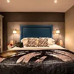 Entire House Comprising 4 *