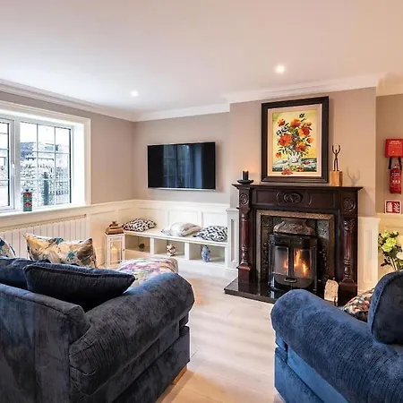 Holiday home Central Entire House Comprising 4 Killarney