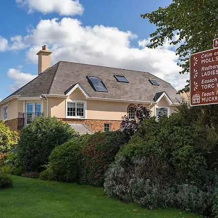 Holiday home Central Entire House Comprising 4