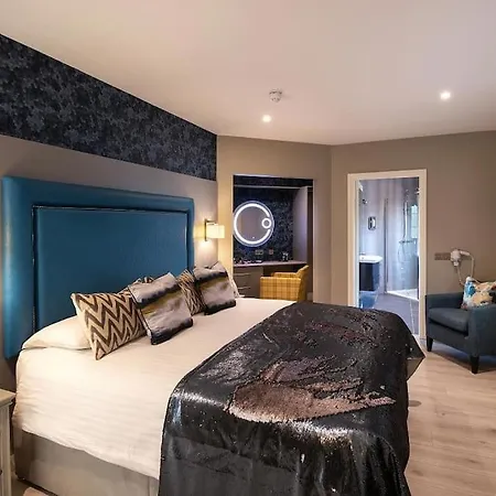 Vakantiehuis Central Entire House Comprising 4