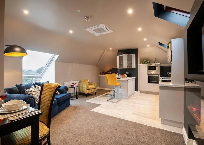 Entire House Comprising 4 * 基拉尼