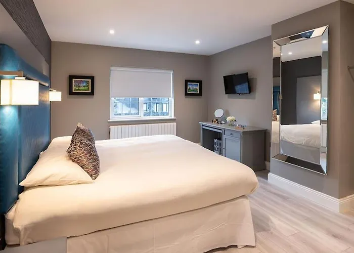 Entire House Comprising 4 Сasa de vacaciones *