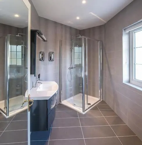 Сasa de vacaciones Entire House Comprising 4 Killarney