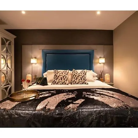 Hébergement de vacances Central Entire House Comprising 4